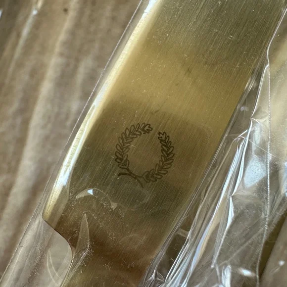 NEW Brushed Gold Flatware "Farmhouse Pottery" brand (six sets of Stowe 5 piece) - Picture 7 of 12